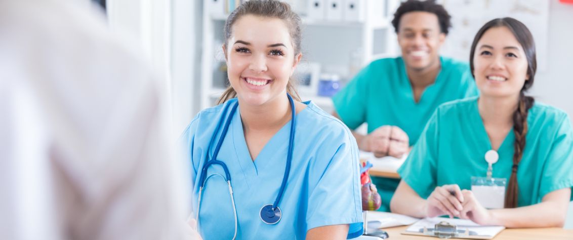 How to Choose the Right CNA School